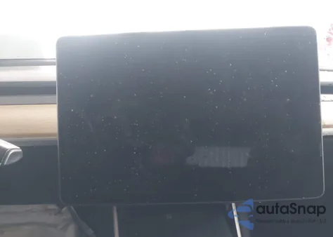 2018 Tesla Model 3 Long Range/Mid Range from USA, damaged, VIN 5YJ3E1EA2JF014667